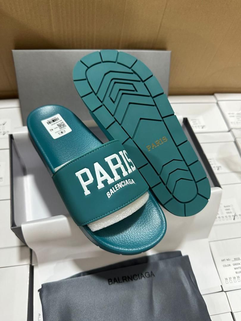 Men Branded Slides thumbnail 5